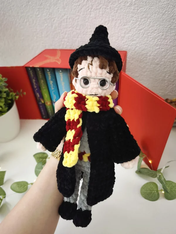 Gehäkeltes Amigurumi-Trio von Zauberern – Bild 4