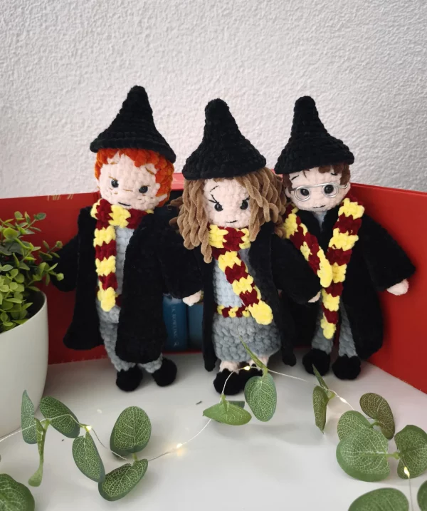 Gehäkeltes Amigurumi-Trio von Zauberern